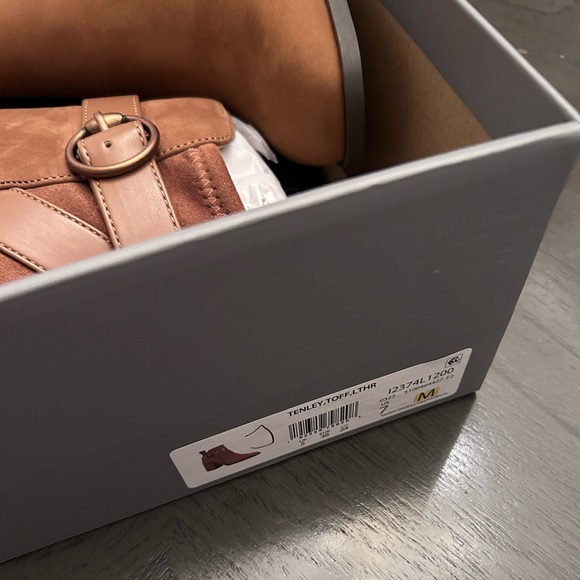 VIONIC Tenley Women's Mid Shaft Ankle Boot - Picture 9 of 14